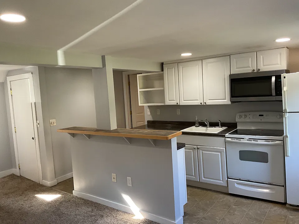 42 Harbor Rd #7