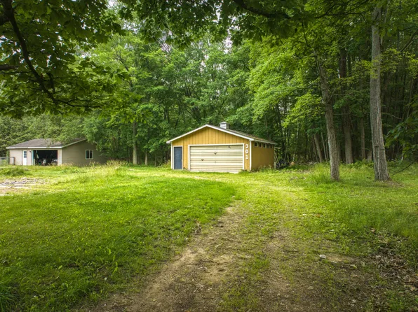 301 Shady Ln, Six Lakes, MI 48886