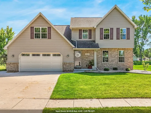 2014 Charles St, De Pere, WI 54115