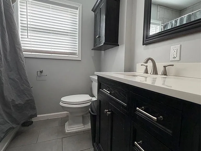2806 Pine St — Photo 10