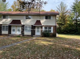 5 Razer St #1, West Frankfort, IL 62896