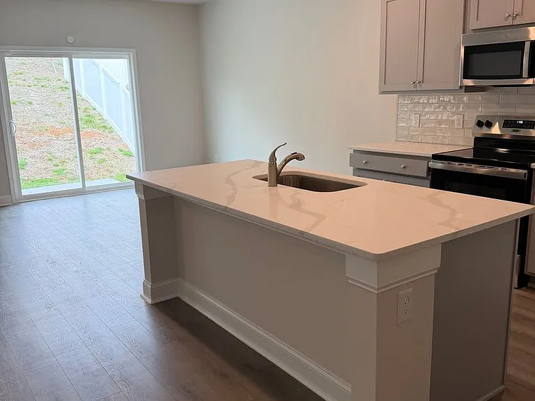 130 Cades Blf — Photo 6