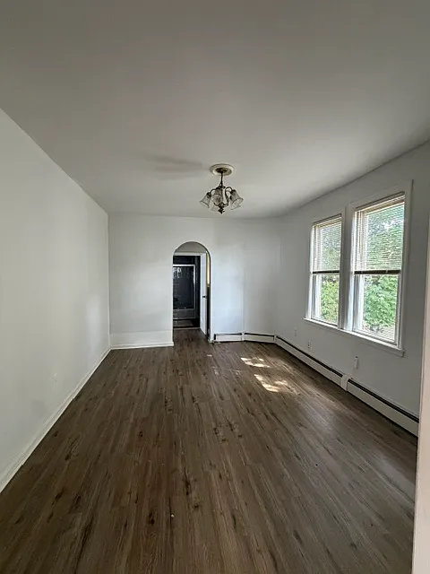 3 bed, $3,000 — Photo 4
