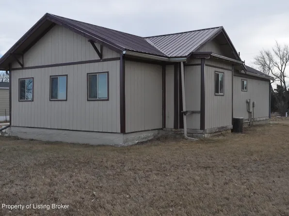 509 E Main St, Bison, SD 57620