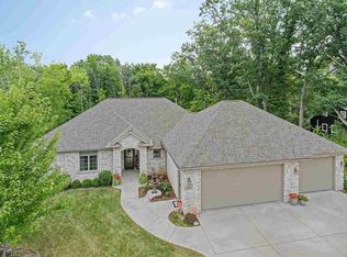 3011 Ashbrooke Ct, Green Bay, WI 54304