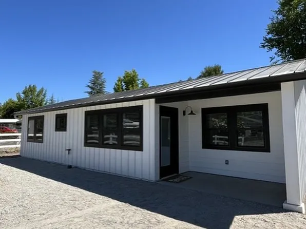 8563 Santa Rosa Ave, Atascadero, CA 93422