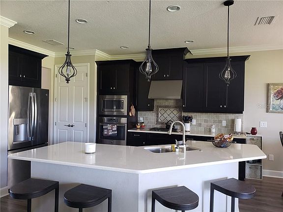 3rd image of 5917 Anise Dr