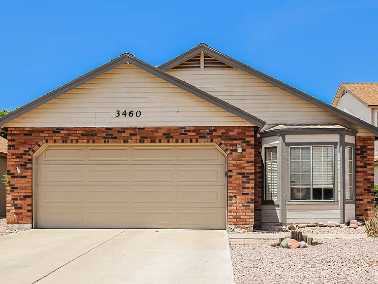 3460 N Seneca Ct — Photo 1