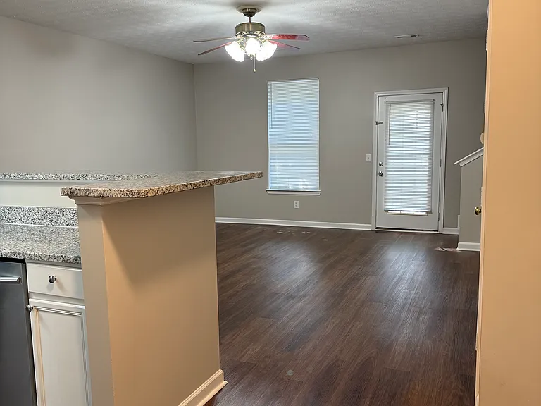 6071 Camden Forrest Dr — Photo 2