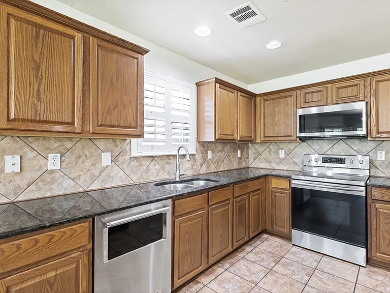 10315 Timber Country — Photo 10