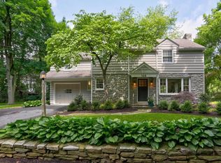 106 S Conestoga Dr, Lancaster, PA 17602