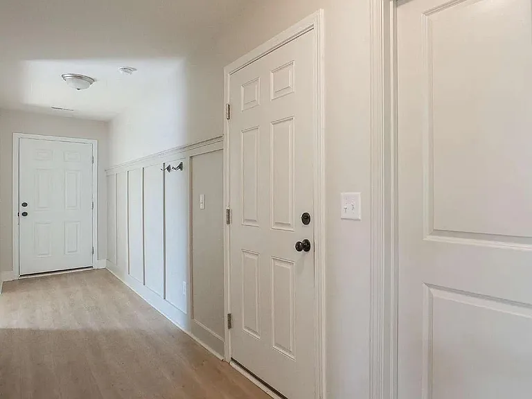 244 Savannah Wood Rd — Photo 12