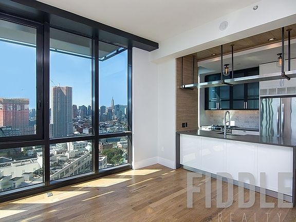 3rd image of 4441 Purves St APT 314