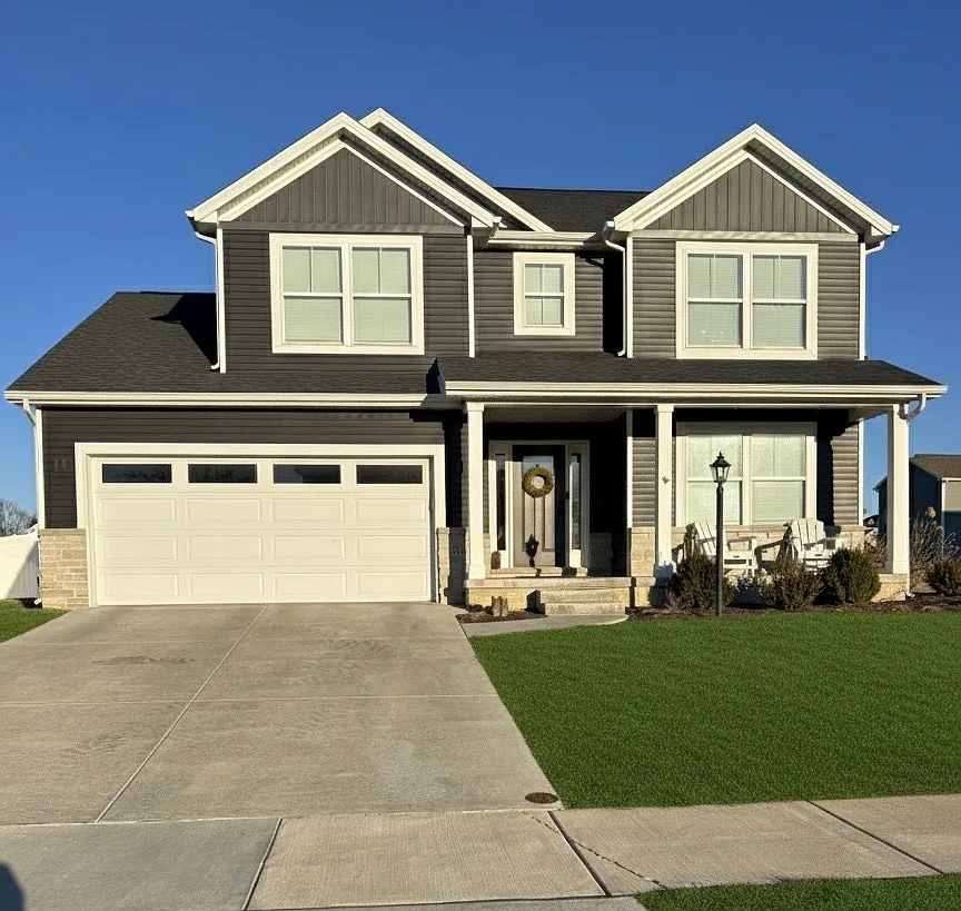 718 Cole Ln photo 1