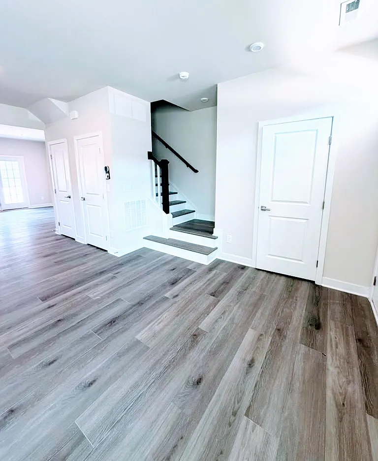 3 bed, 2.5 bath, 1584 sqft, $2,150 — Photo 3