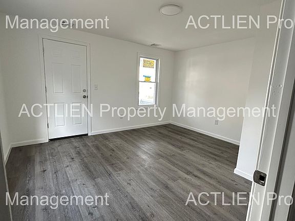 Bedroom/Living Space