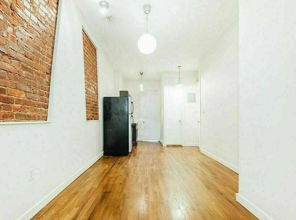 1st image of 312 Jefferson St APT 2R