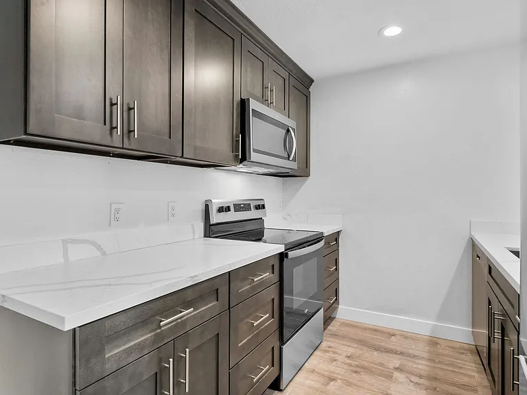 9175 Campina Dr #5 — Photo 23