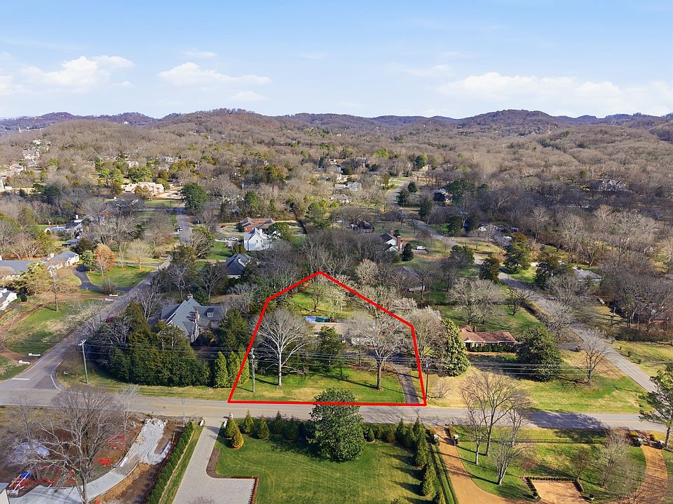 1st image of 2004 Cromwell Dr
