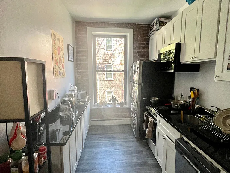 21 Cortes St #4 — Photo 3