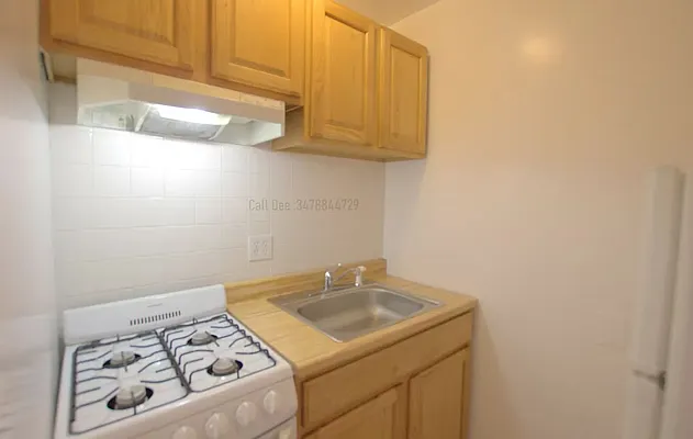 Rented by Corcoran | media 27