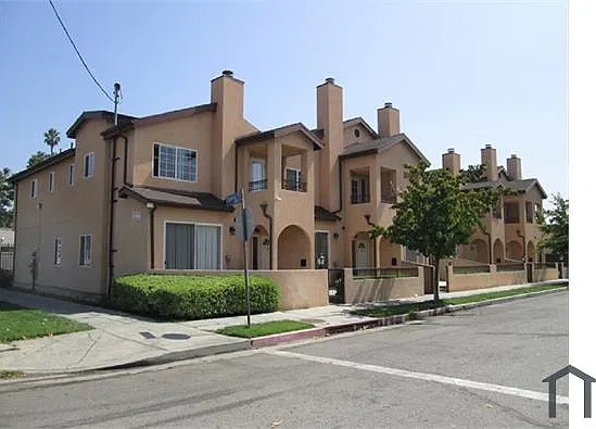 3 bed, 1550 sqft, $3,250 — Photo 1
