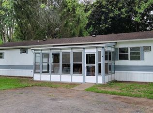 15 Lakewood Vlg, Medina, NY
