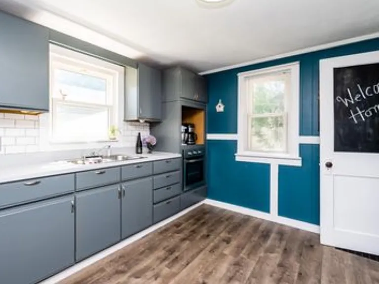 654 Sheridan Rd — Photo 4