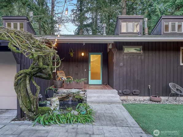 4621 NE 192nd Street, Lake Forest Park, WA 99155