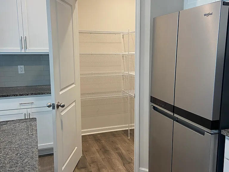 111 David Hill Dr — Photo 11