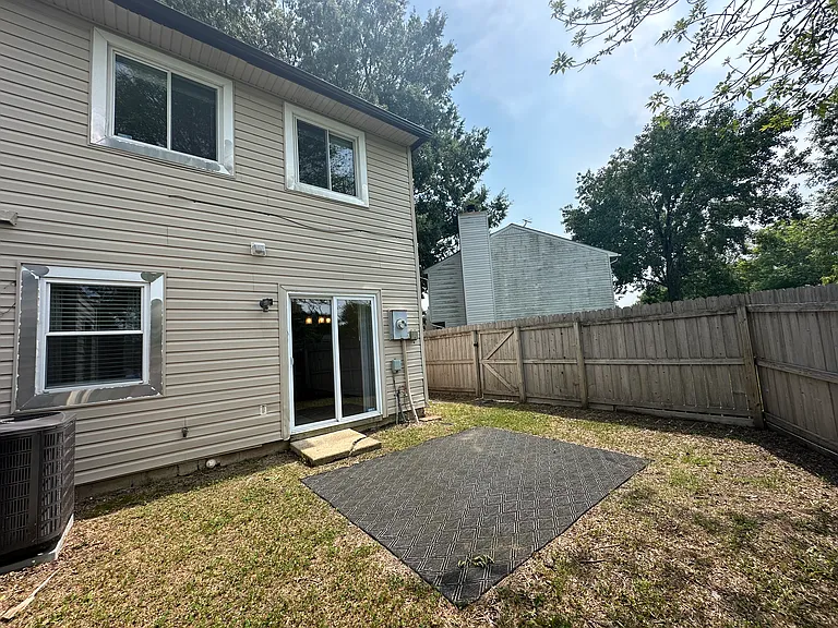3590 Windmill Dr — Photo 22