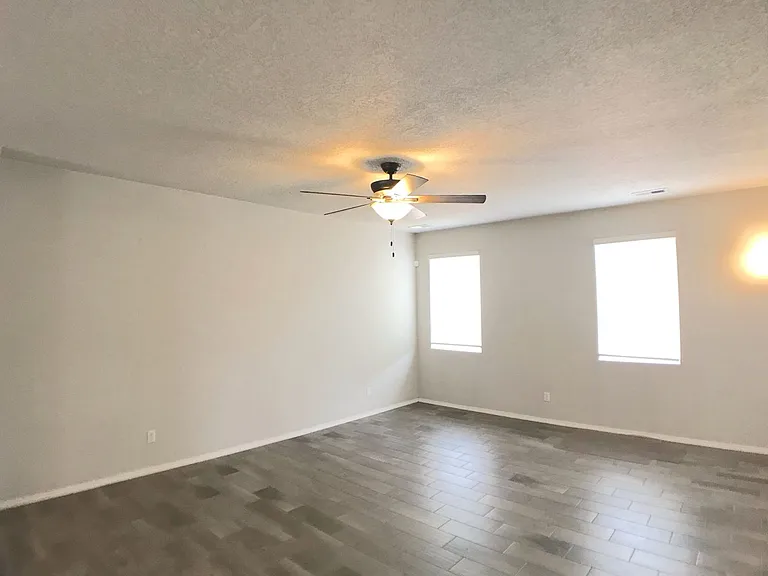 1748 Valle Vista Rd NW — Photo 17