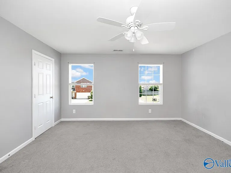 3571 Avalon Lake Dr — Photo 12