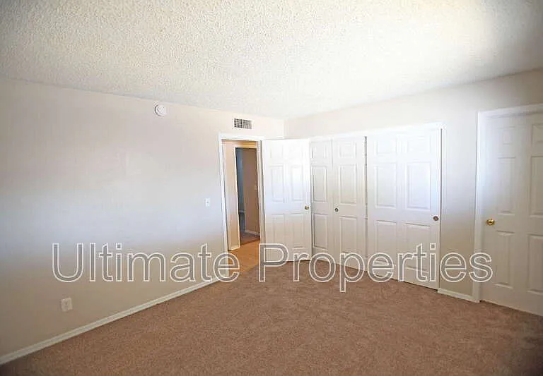 6755 W Montebello Ave — Photo 12
