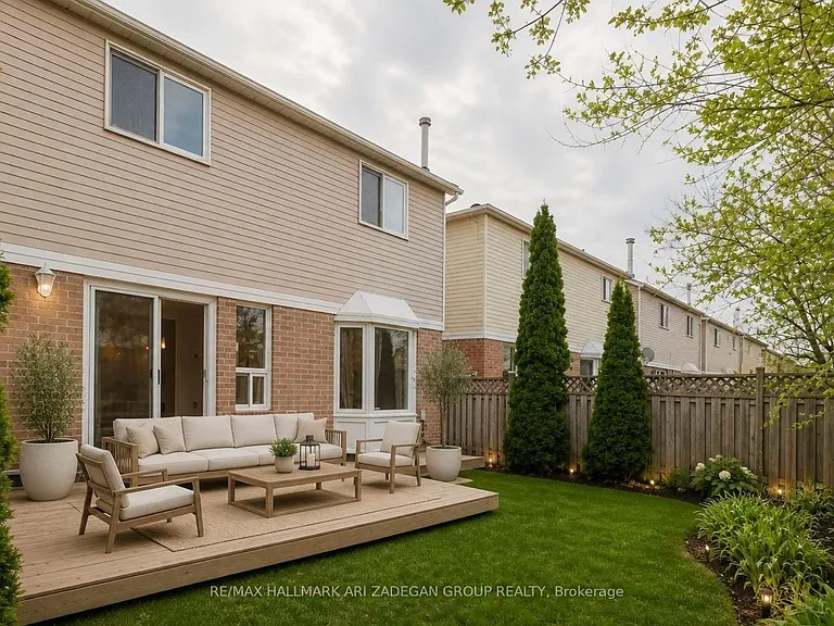 60 Carl Tennen St — Photo 38