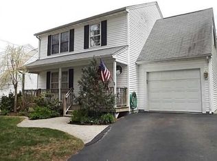 16 Bridal Ave, Warwick, RI 02886