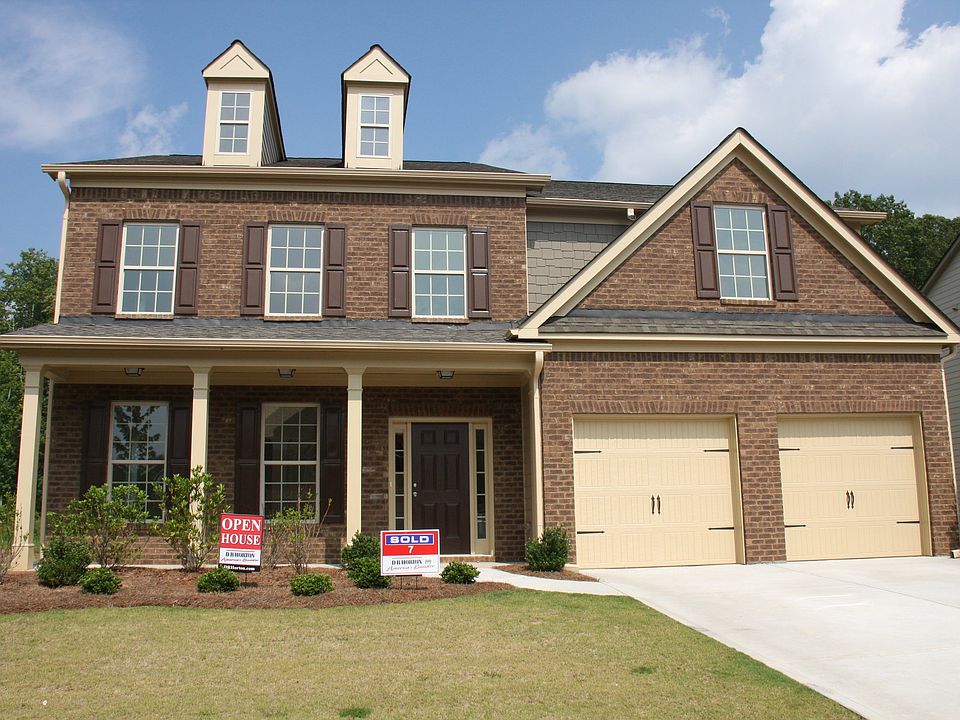 1st image of 137 Manor Ln