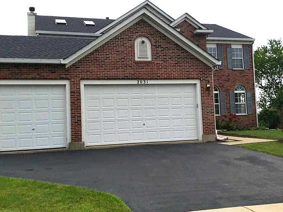 2nd image of 2031 Westbury Ln