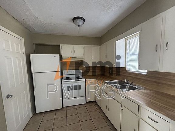 2nd image of 1608 Norma Ln APT 3