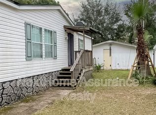 608 Bee Bee Dr, Jacksonville, FL 32225