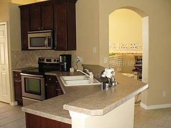 4th image of 12801 Cloverdale Ln