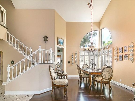 4th image of 28202 Tamarack Ln