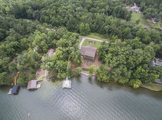 109 Village Ct, Sparta, GA
