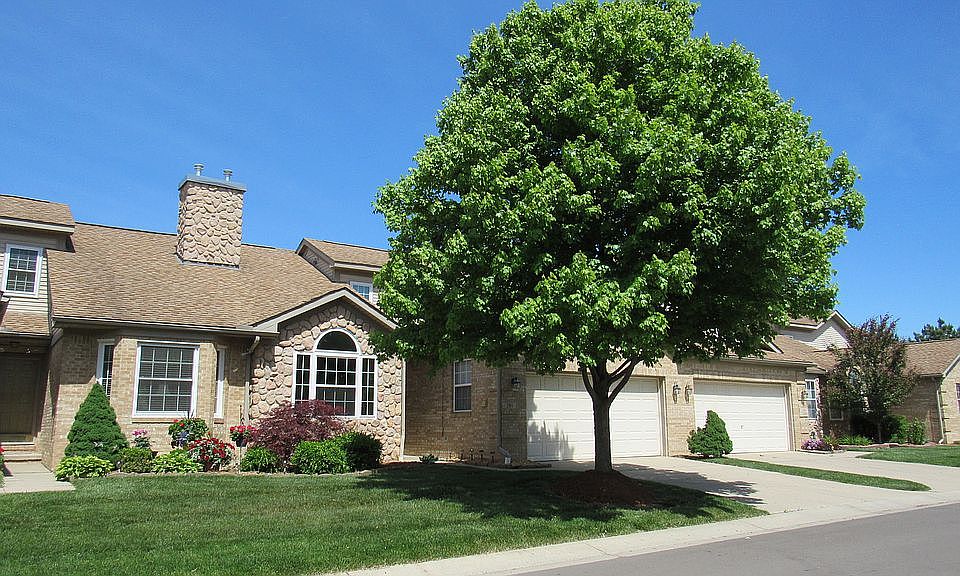 1st image of 291 Cherry Hill Pointe Dr