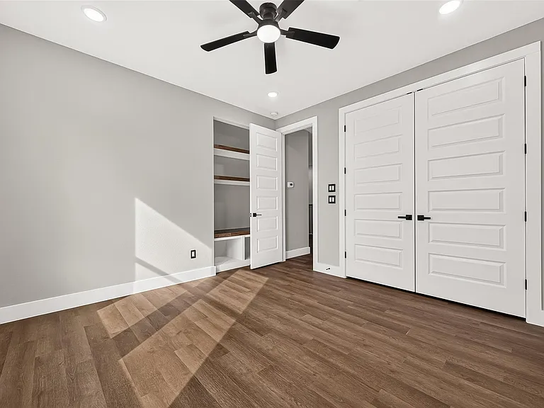703 Carol Lynn Dr #B — Photo 28