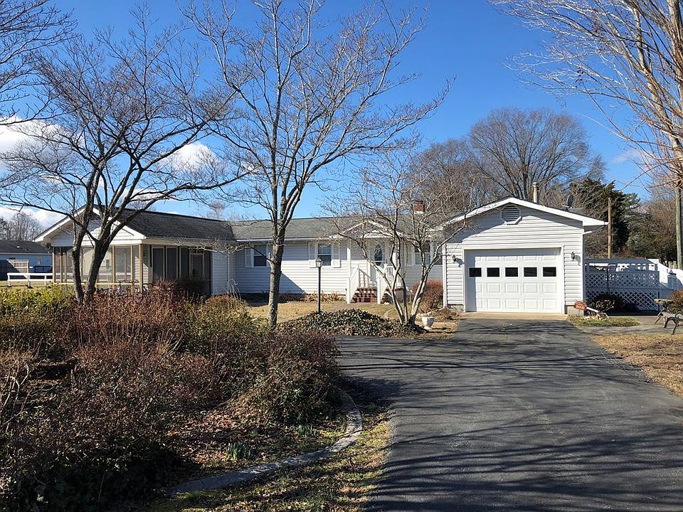 1st image of 72 Opal Ln