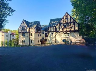 64 Kensington Rd APT 1B, Bronxville, NY 10708