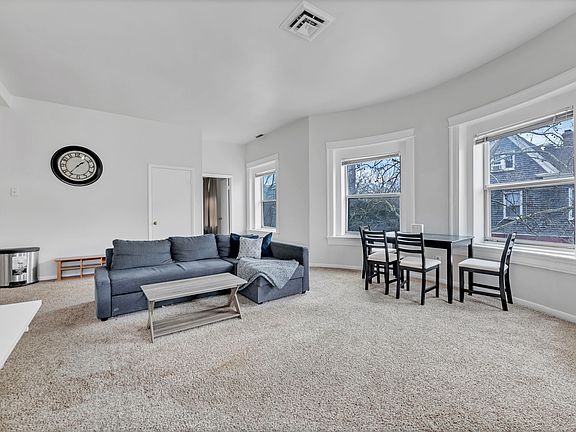 3rd image of 701 Stockley Gdns APT 3
