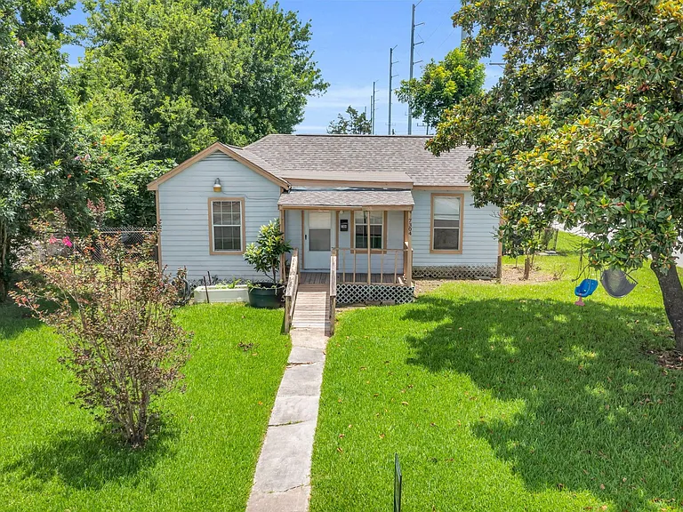 7304 Kinney St — Photo 26