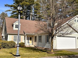 15 Cherry Tree Ln #15, Avon, CT 06001